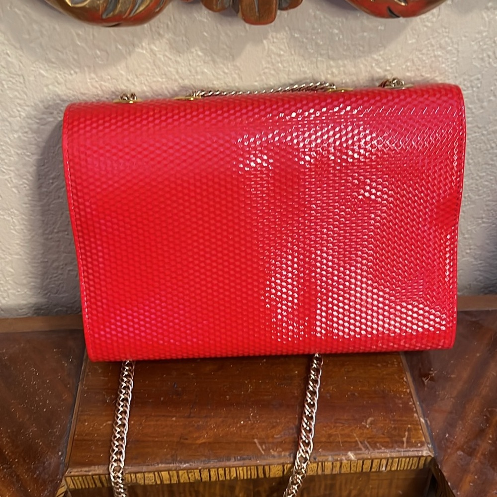 🔥Red and Gold/Silver Clutch with Chain Strap and Queen Crown Emblem BNWOT - Picture 4 of 7